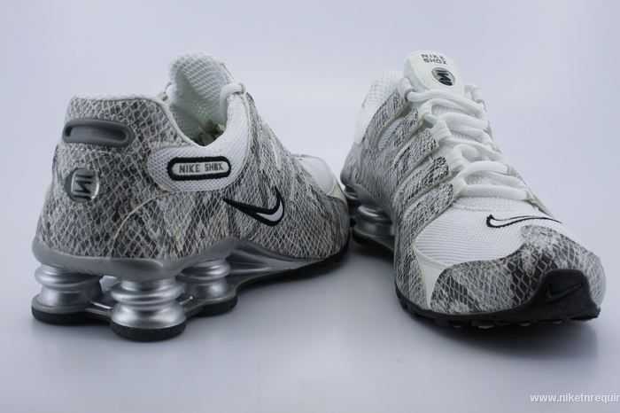 gris Nike Shox (1)